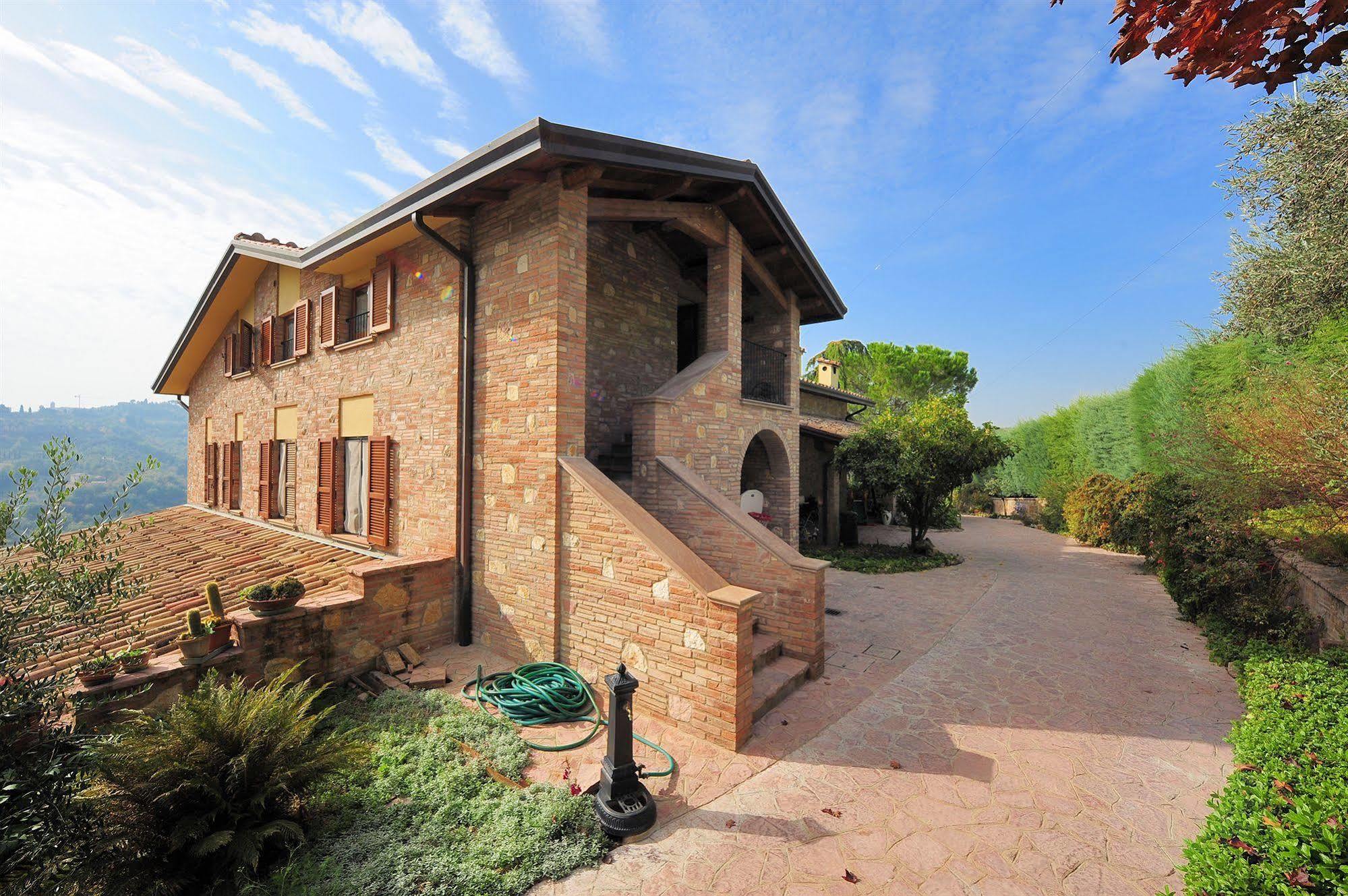 C'Era Una Volta B&B เปรูจา ภายนอก รูปภาพ